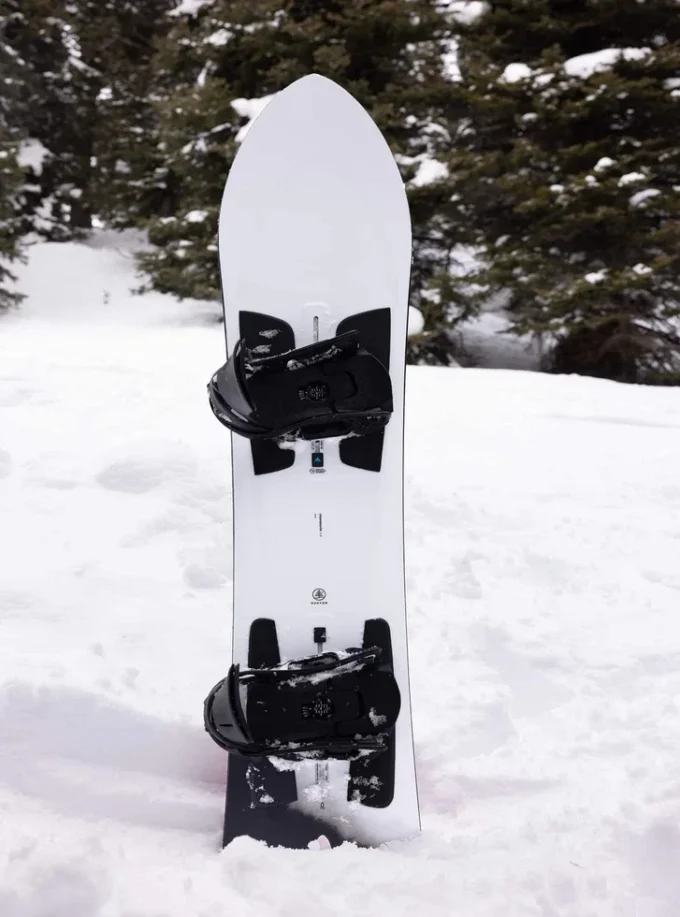 Snowboard Burton Family Tree 3D Channel Surfer Flat Top