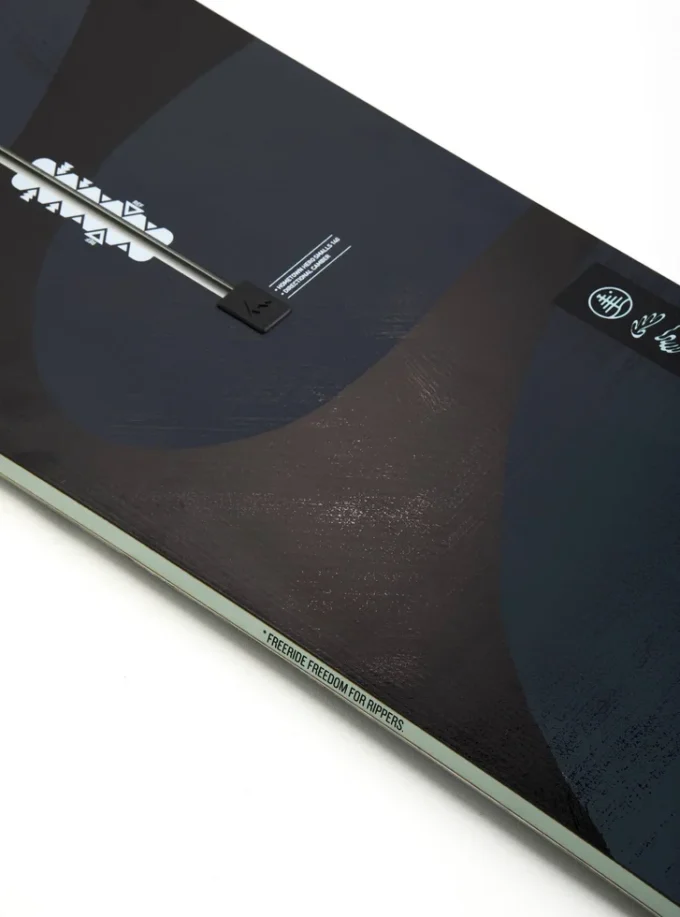 Snowboard Burton Family Tree Hometown Hero Camber pour enfants