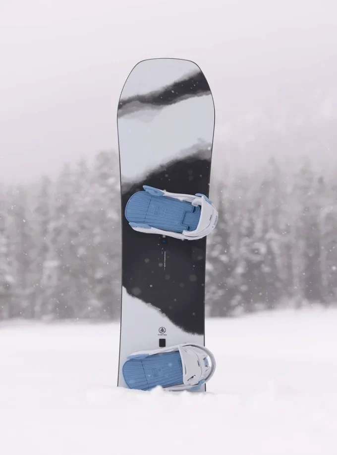 Snowboard Burton Family Tree Hometown Hero Smalls Camber pour enfants Snowboard Burton Family Tree Hometown Hero Smalls Camber pour enfants
