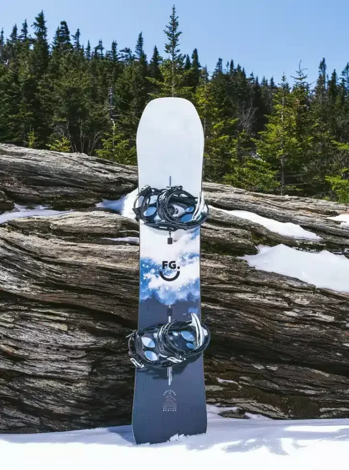 Snowboard Burton Feelgood Camber pour femmes Snowboard Burton Feelgood Camber pour femmes