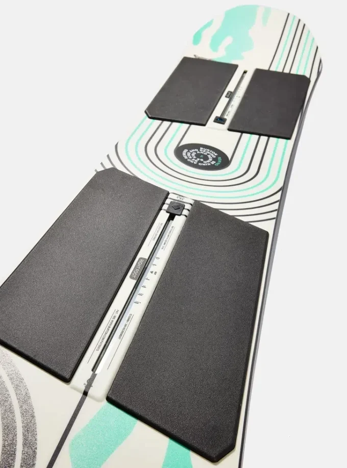Snowboard Burton Rewind Camber pour femmes