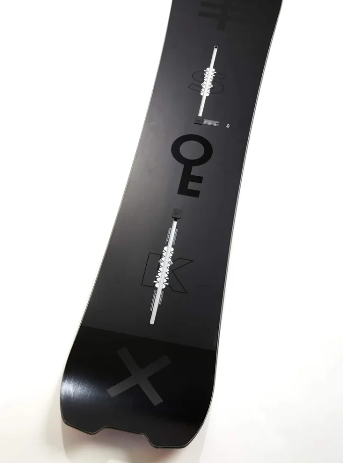 Snowboard Burton Skeleton Key XX Camber Snowboard Burton Skeleton Key XX Camber