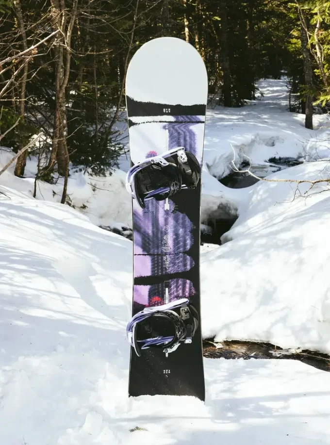 Snowboard Burton Stylus Flat Top pour femmes Snowboard Burton Stylus Flat Top pour femmes