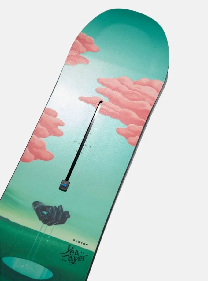 Snowboard Burton Yeasayer Flying V pour femmes Snowboard Burton Yeasayer Flying V pour femmes