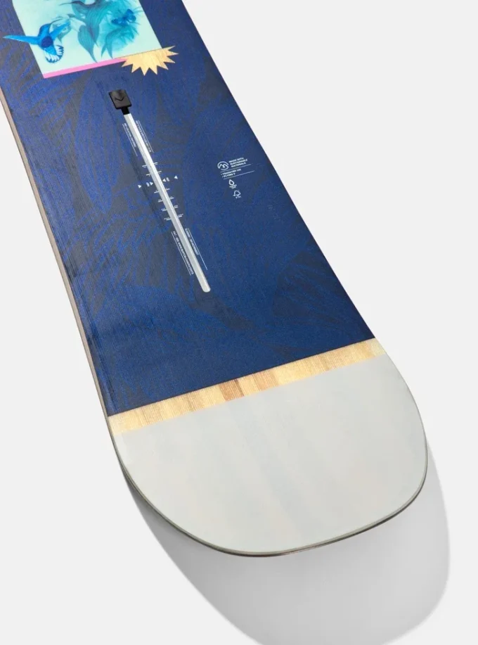 Snowboard Burton Yeasayer Flying V pour femmes Snowboard Burton Yeasayer Flying V pour femmes