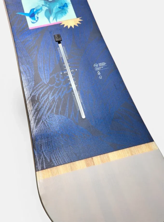 Snowboard Burton Yeasayer Flying V pour femmes Snowboard Burton Yeasayer Flying V pour femmes