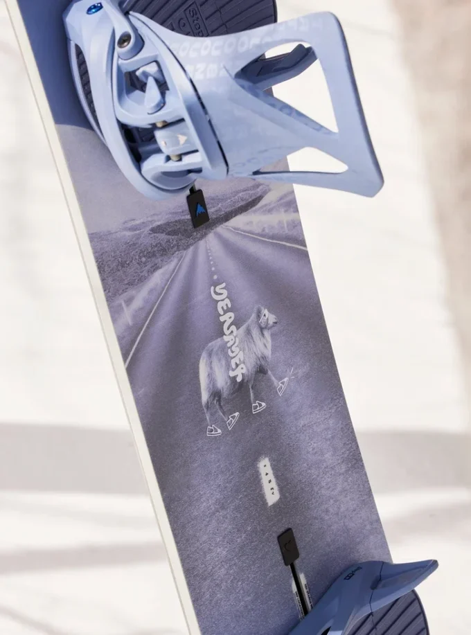 Snowboard Burton Yeasayer Flying V pour femmes