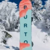 Snowboard Burton Yeasayer Flying V pour femmes Snowboard Burton Yeasayer Flying V pour femmes