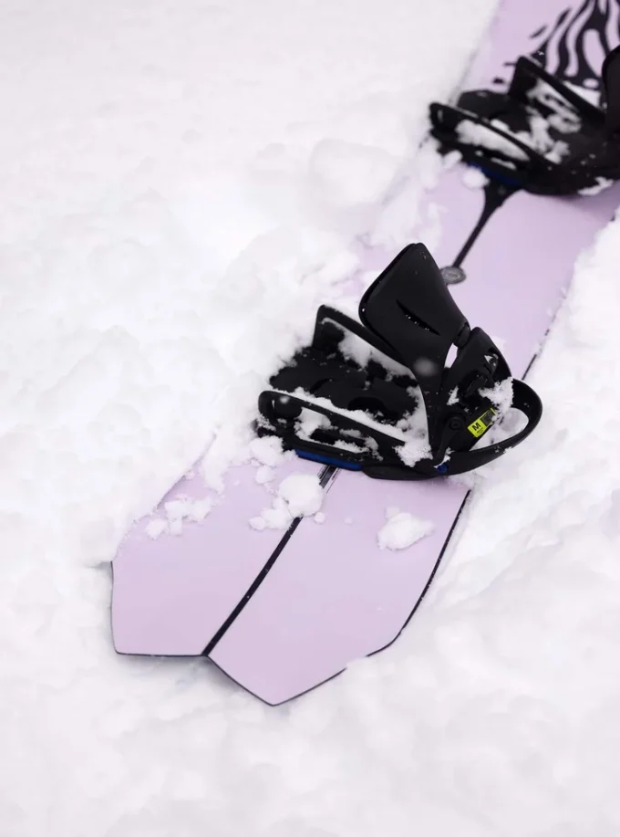 Snowboard directionnel Burton 3D Fish Flat Top Snowboard directionnel Burton 3D Fish Flat Top